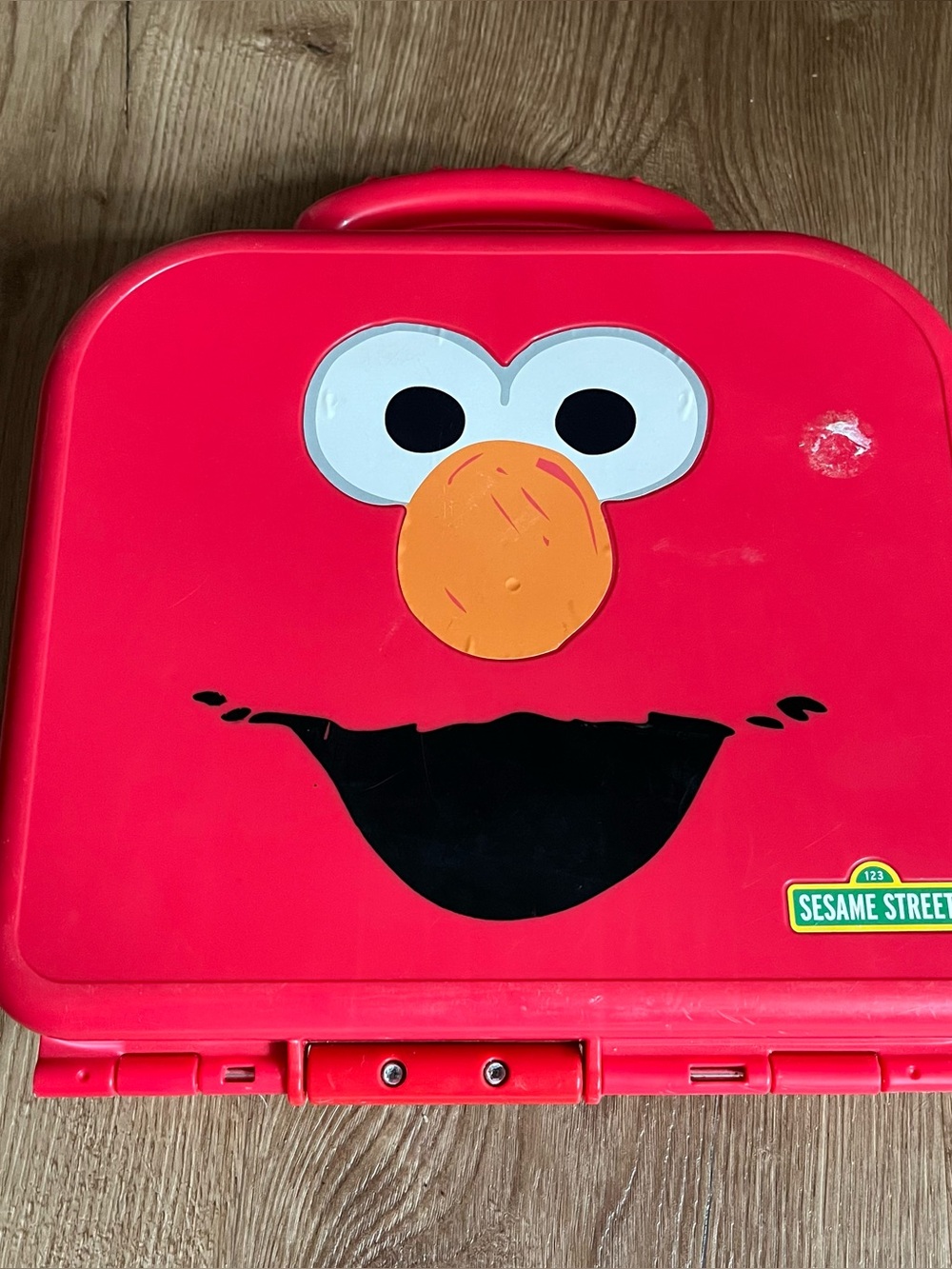 Elmo On the Go Carrying Case ABC Alphabet Letters Complete Sesame Street Hasbro